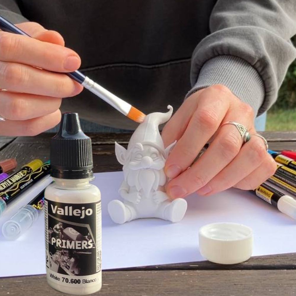 Sous-couche blanche pour figurines 3D en action